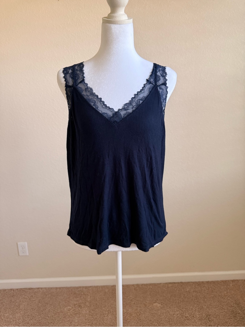 Soma Navy Blue Lace-Trim V-Neck Camisole Tank Top Medium